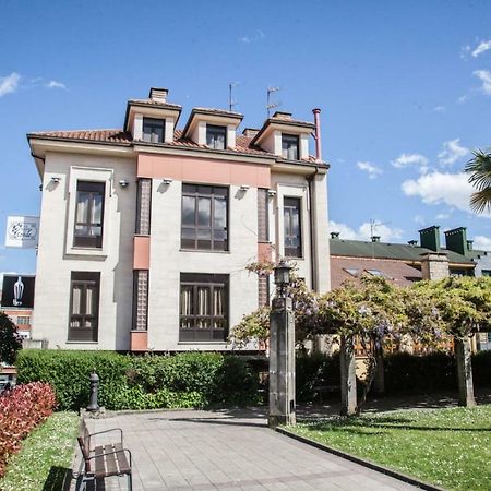 Hospedium Hotel La Casona Del Conde Noreña Екстериор снимка